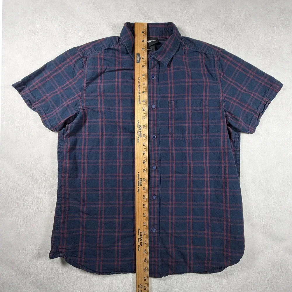 The North Face Mens Large Plaid Short Sleeve Button Down Shirt Navy‎ Burgundy